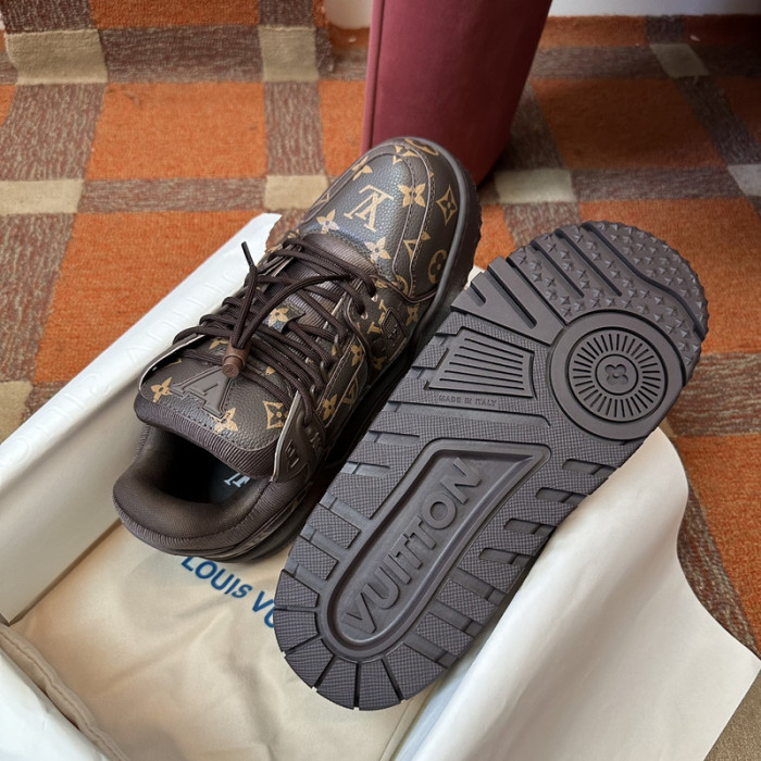 LUSV SNEAKERS