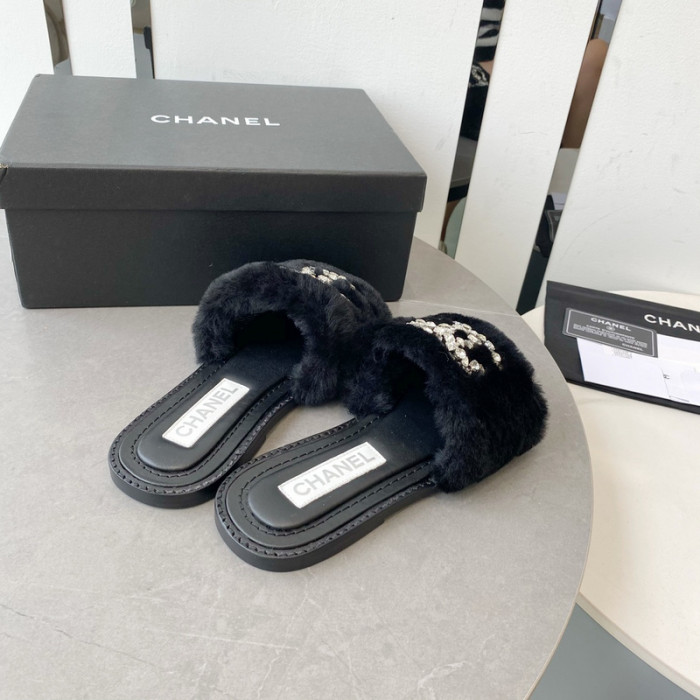 CN Slide Sandal