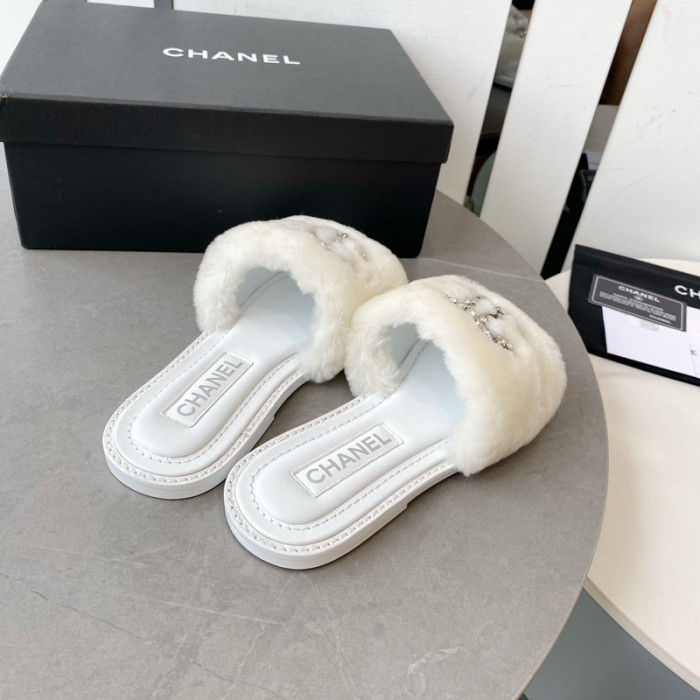 CN Slide Sandal
