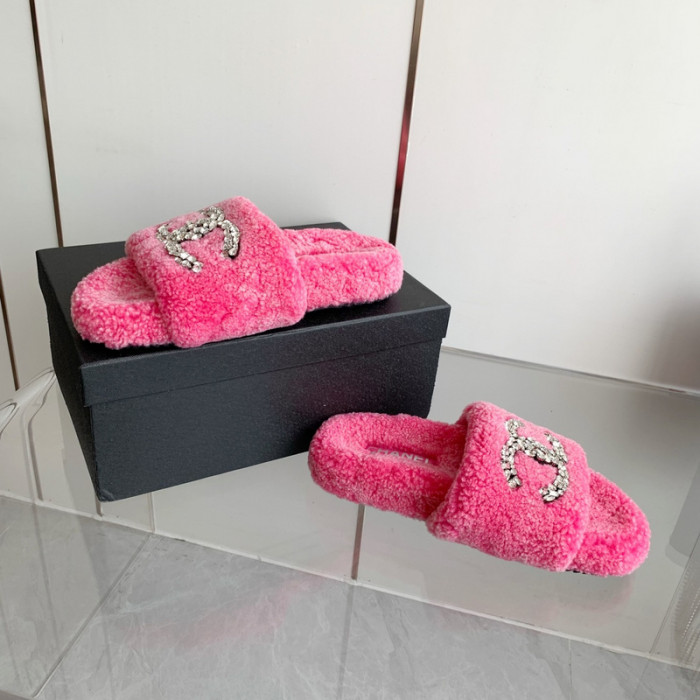 CN Slide Sandal