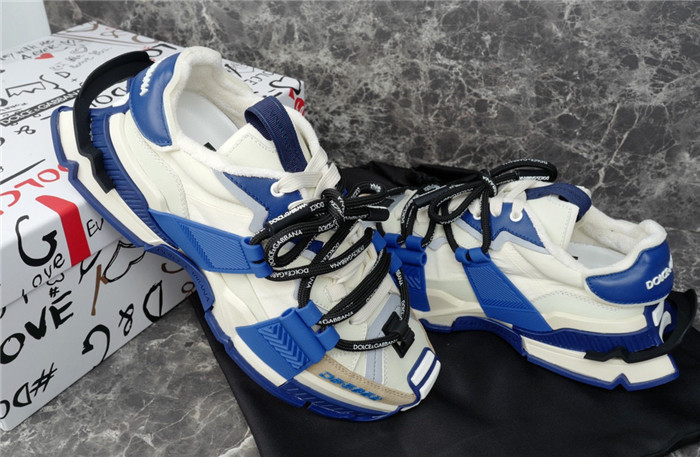 DG SNEAKER