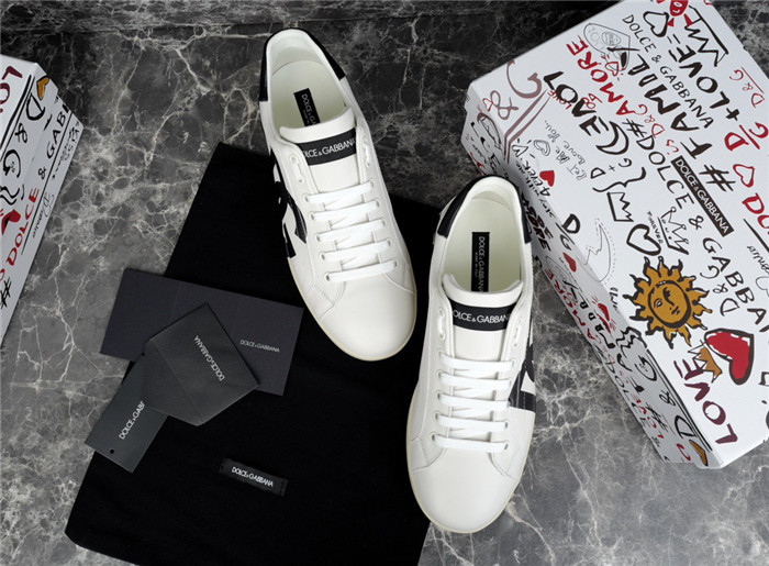 DG SNEAKER