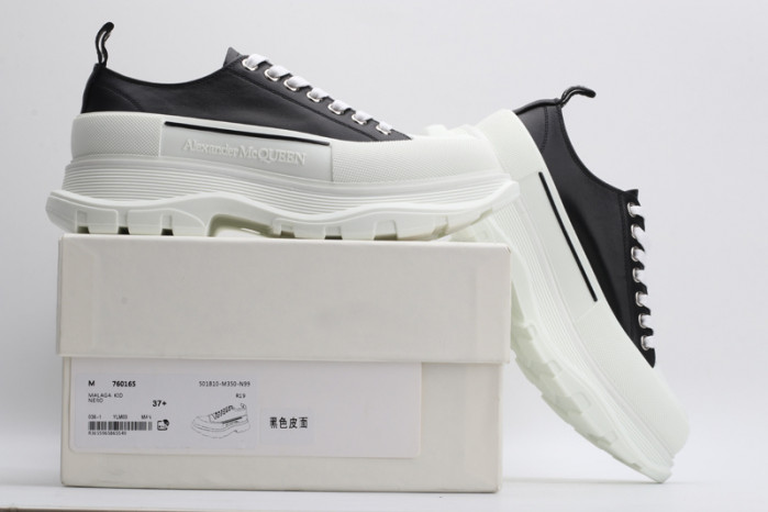 ALEXMQ Sneakers