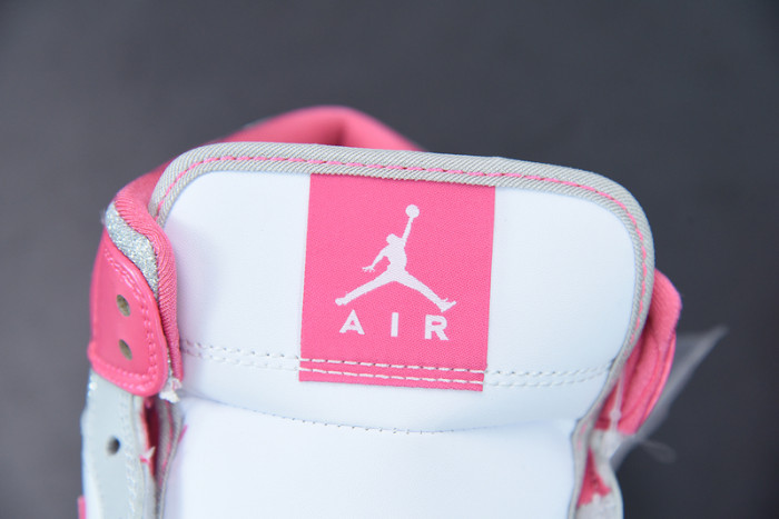 Air Jordan 1 Mid GS 