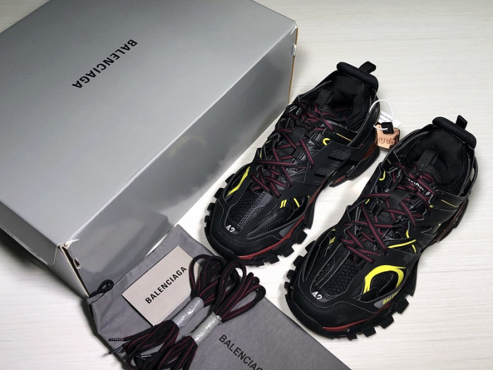 BALCIA Track SNEAKER