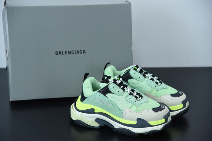 BALCIA Triple S Sneaker