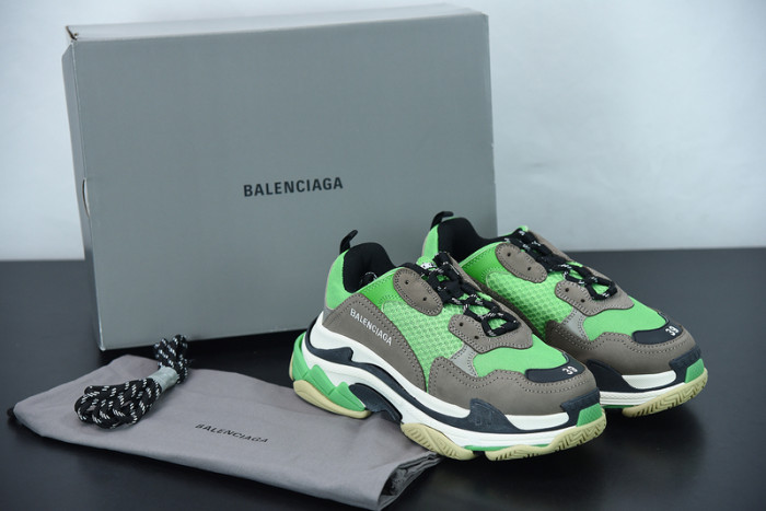 BALCIA Triple S Sneaker