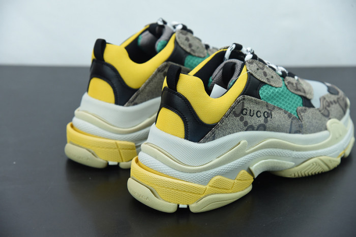 BALCIA TRIPLE S SNEAKER