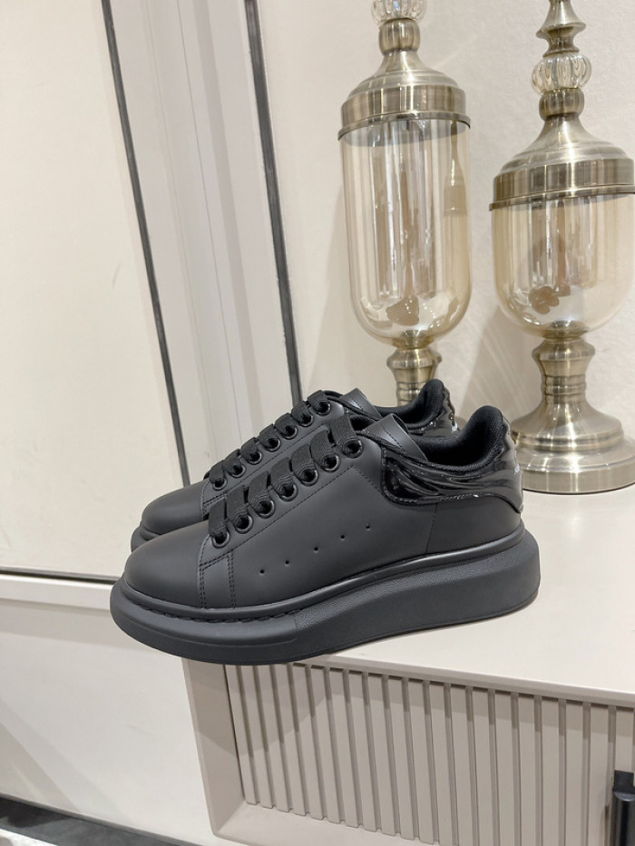 ALEXMQ Sneakers