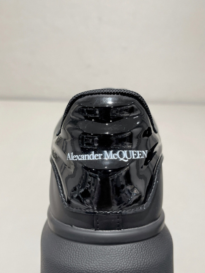 ALEXMQ Sneakers