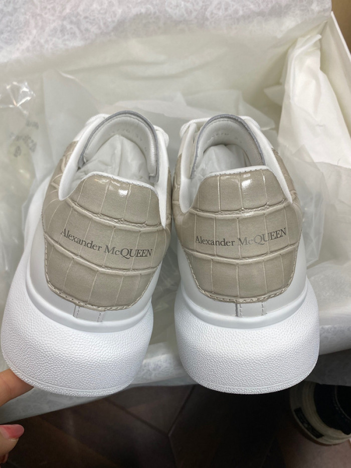 ALEXMQ Sneakers