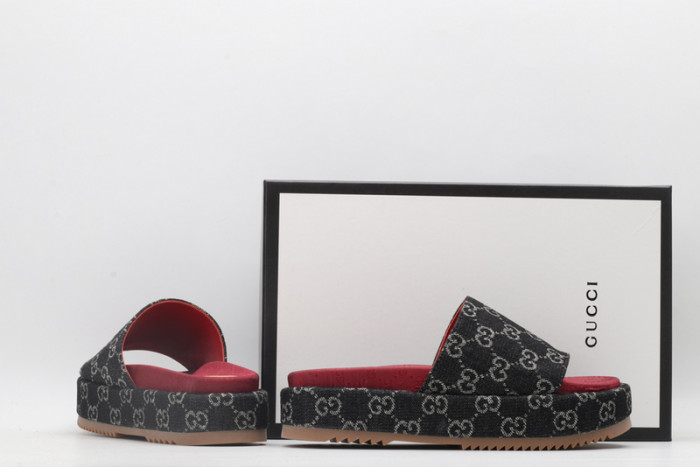 GCI GG Slide Sandal