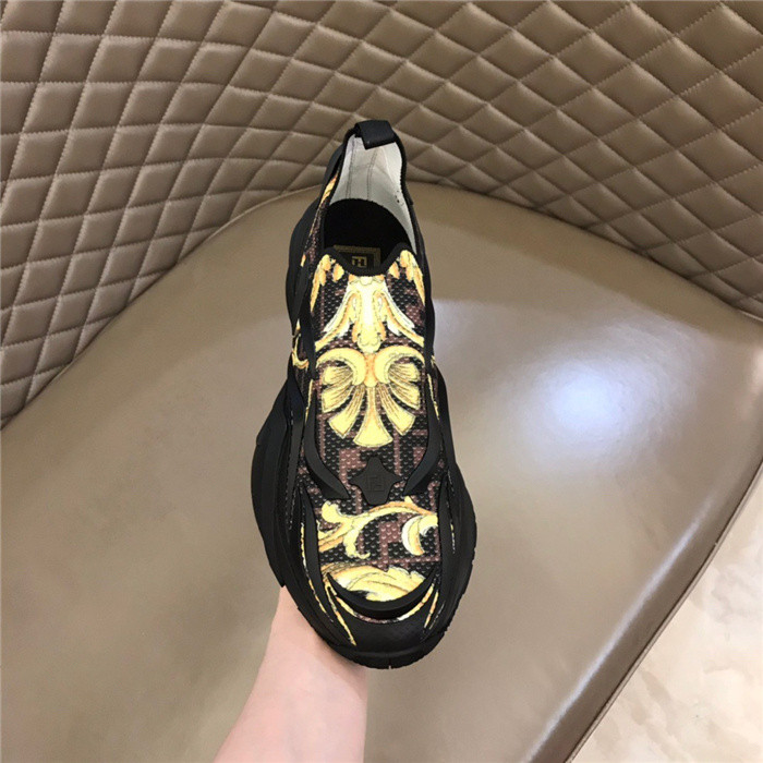 VRCE Sneaker
