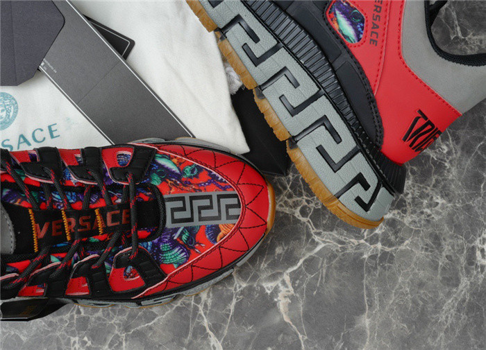 VRCE Sneaker