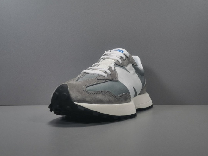 New Balance 327 