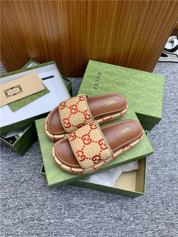 GCI GG Slide Sandal