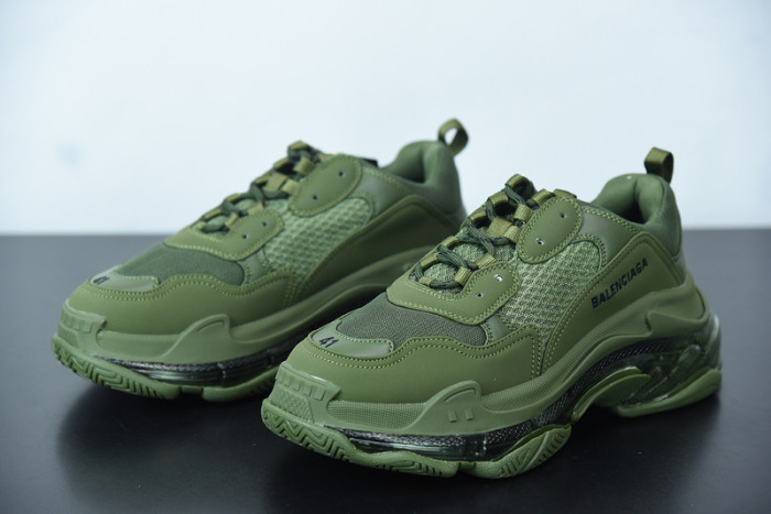 BALCIA Triple S Sneaker