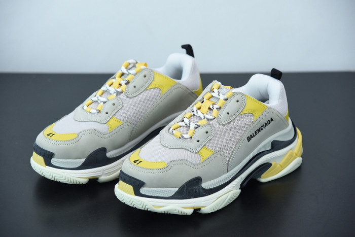 BALCIA Triple S Sneaker