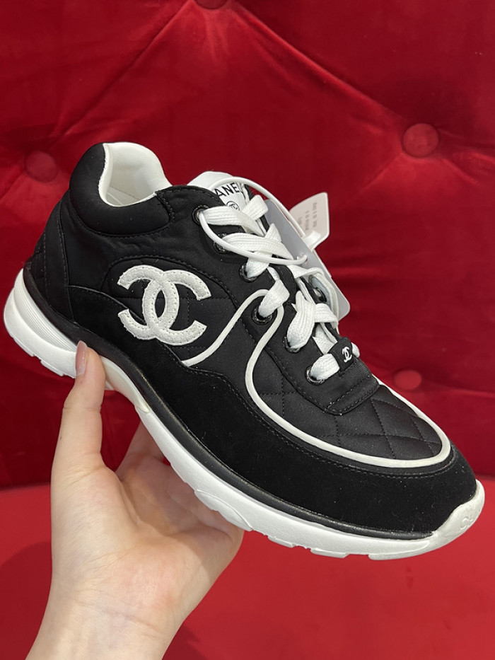 CHNL Sneaker