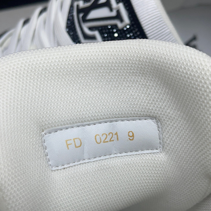 LUSV SNEAKERS