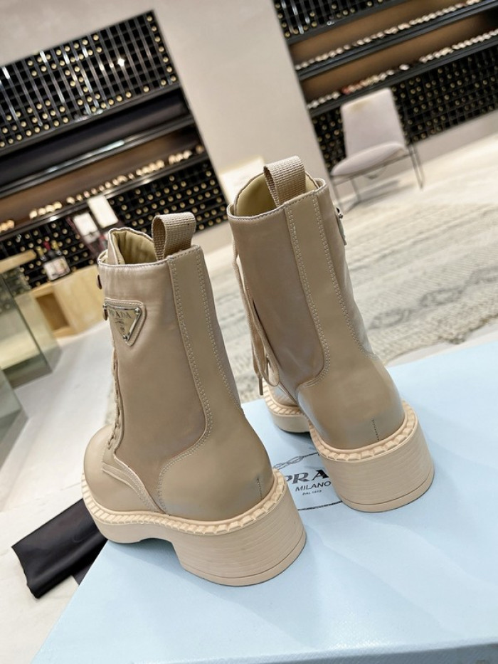 Pra*a boots