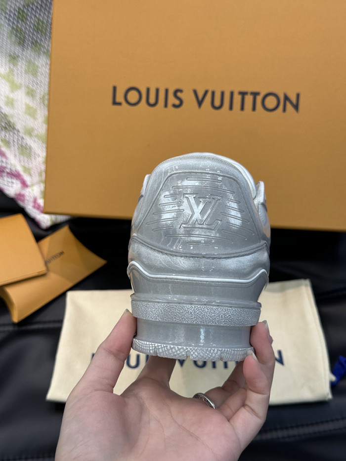 LUSV SNEAKERS