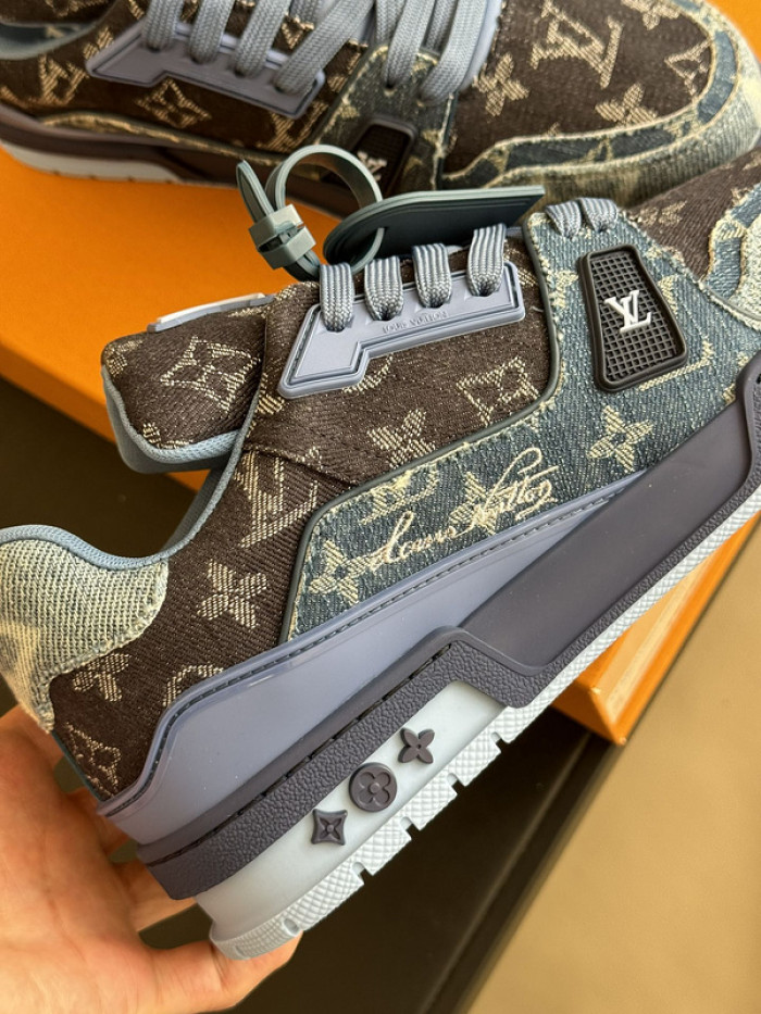 LUSV SNEAKERS