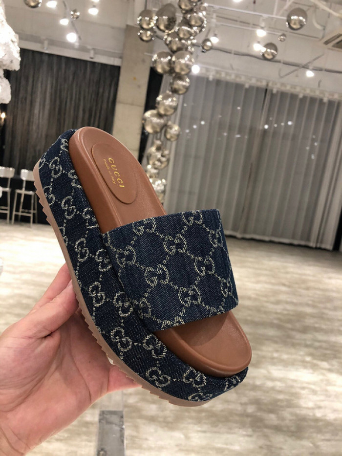GCI GG Slide Sandal