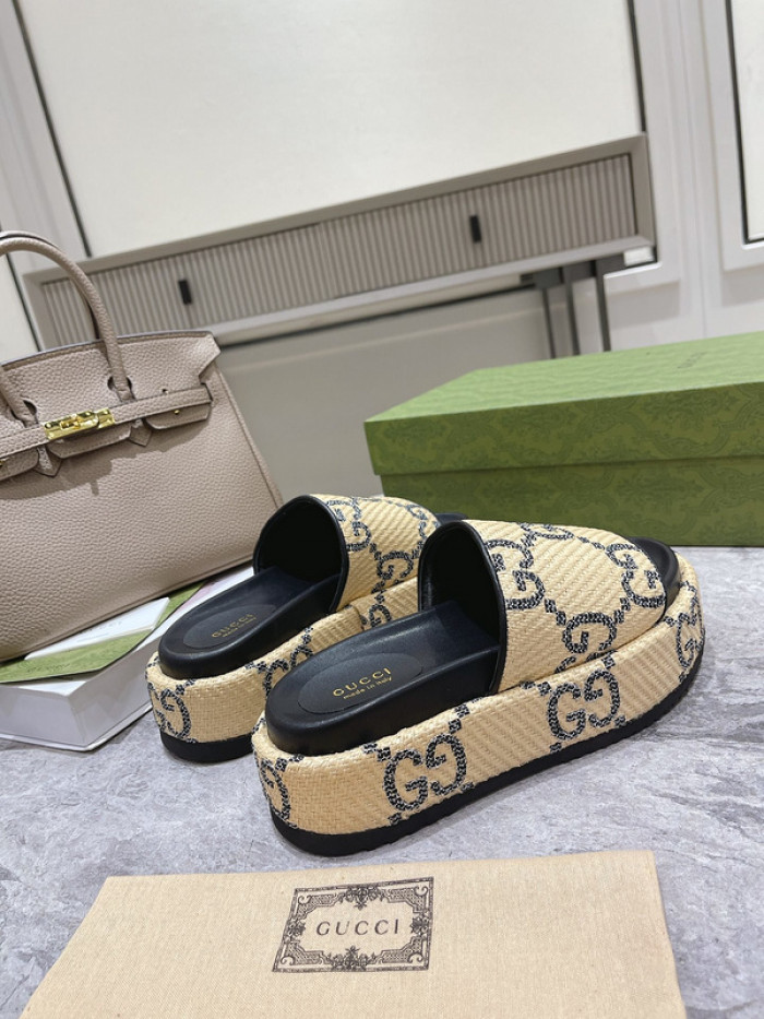 GCI GG Slide Sandal