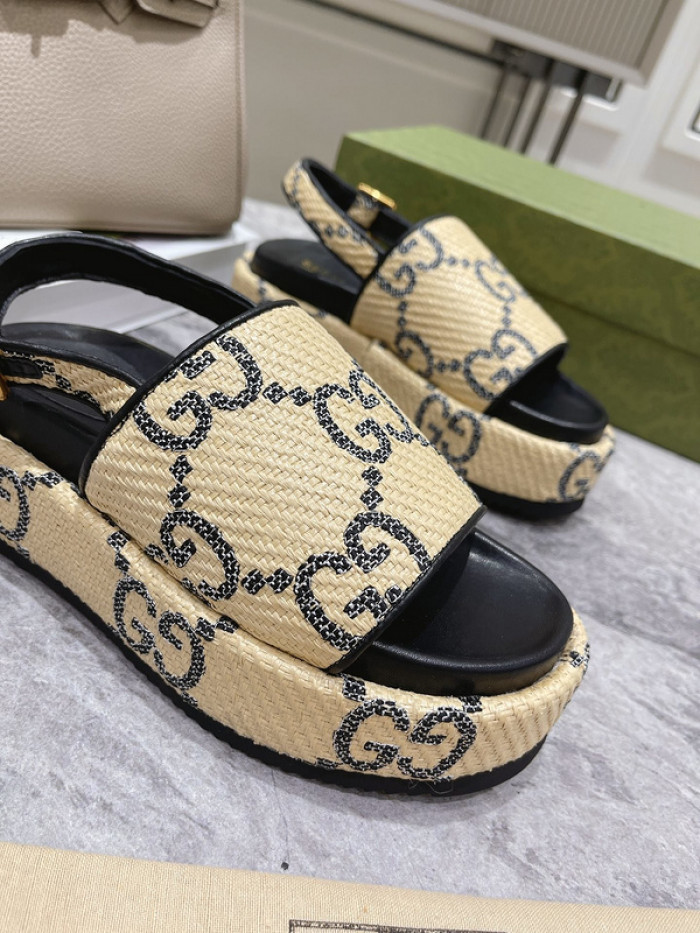 GCI GG Slide Sandal