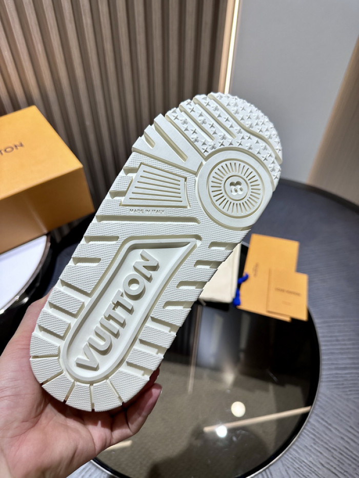 LUSV SNEAKERS