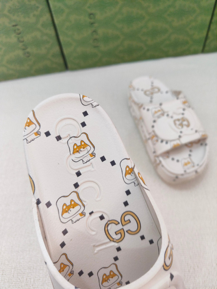 GCI GG Slide Sandal