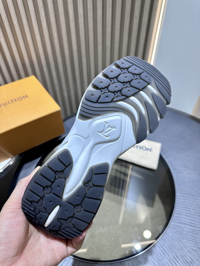 LUSV SNEAKERS