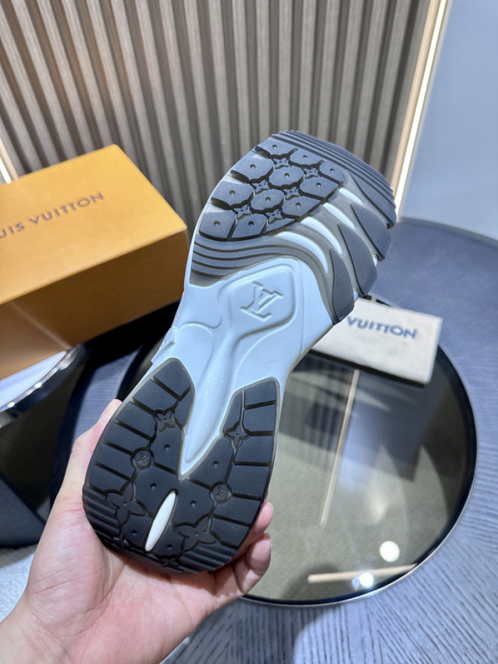 LUSV SNEAKERS