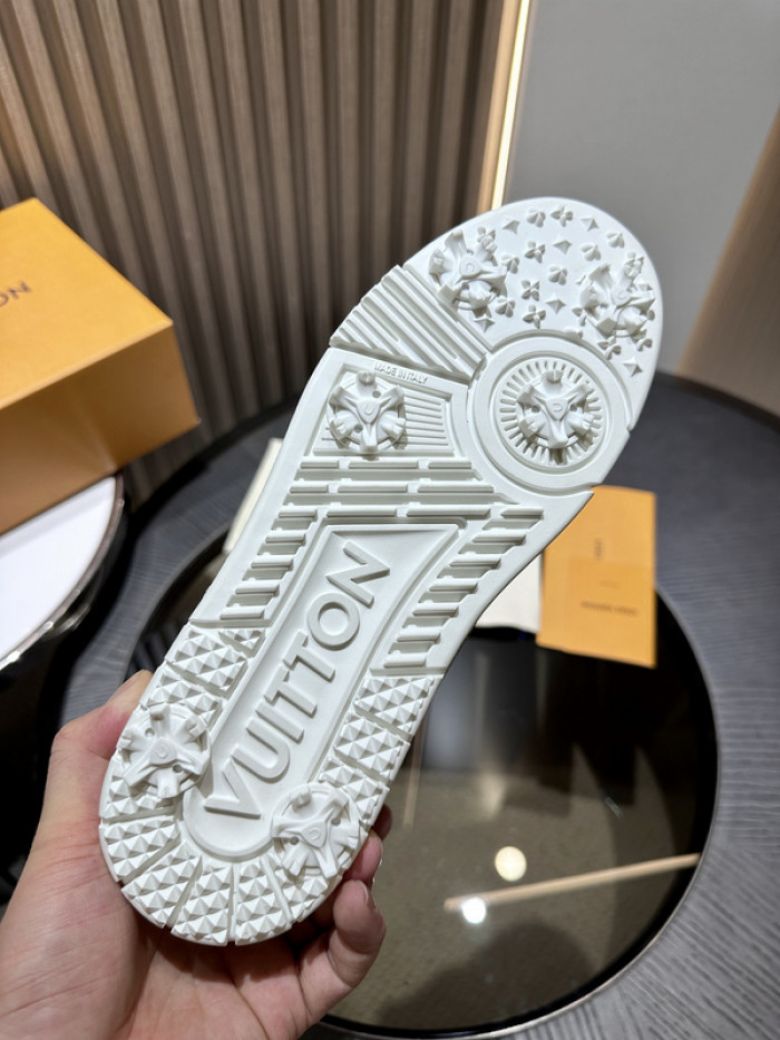 LUSV SNEAKERS