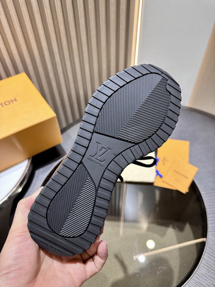 LUSV SNEAKERS