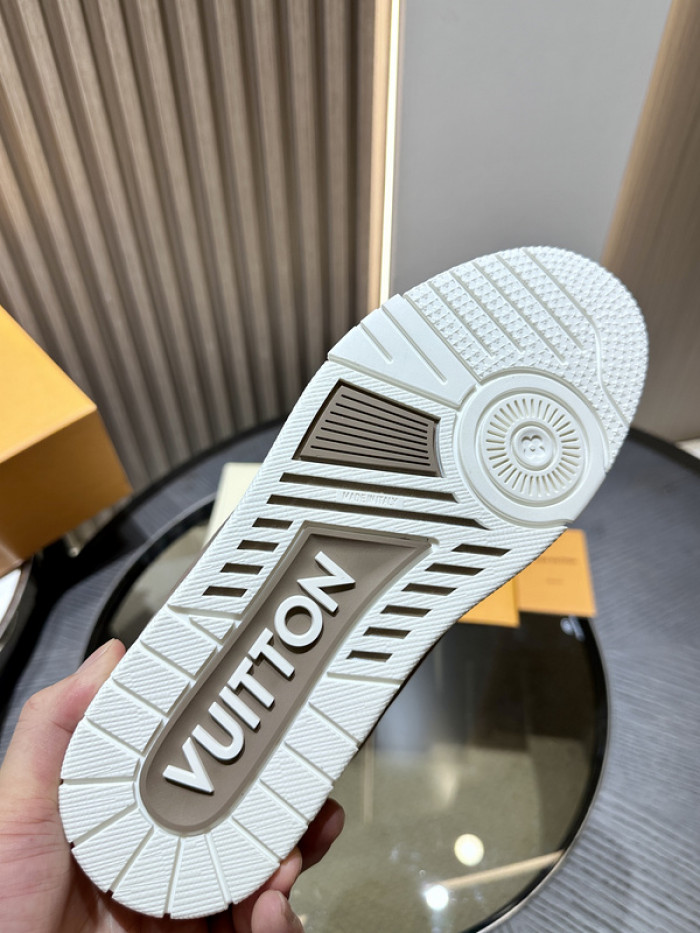 LUSV SNEAKERS