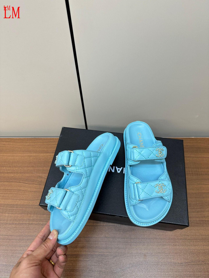 CN Slide Sandal