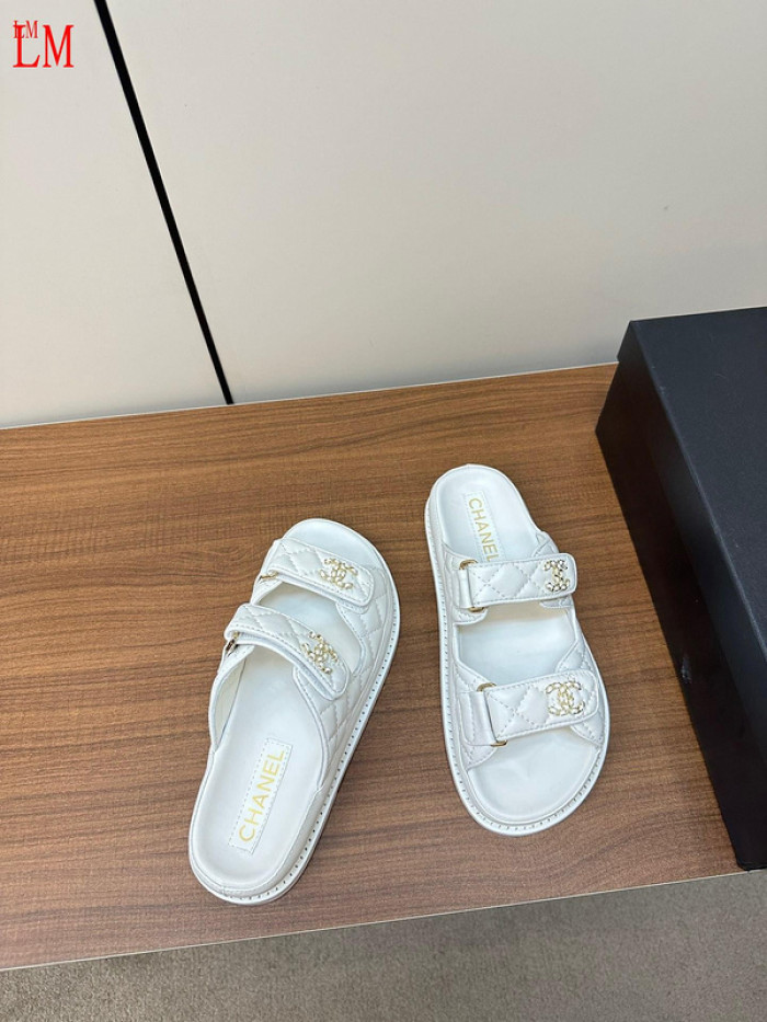 CN Slide Sandal