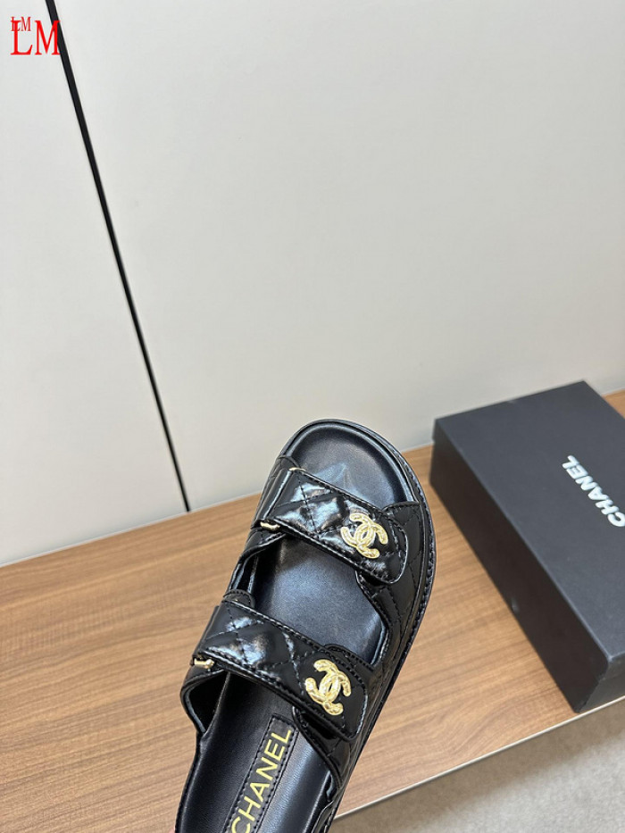 CN Slide Sandal