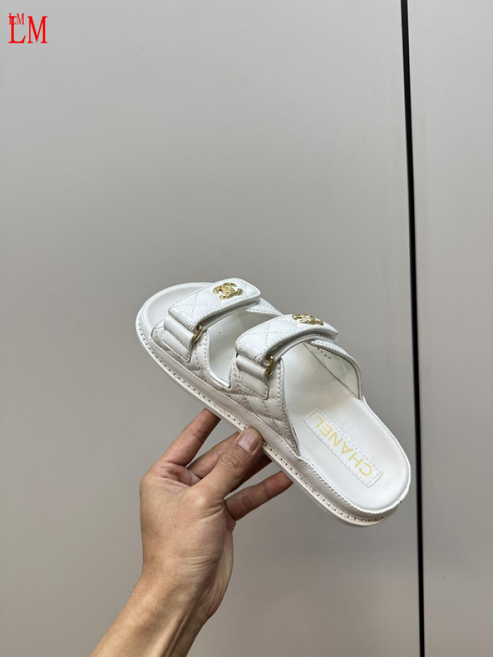 CN Slide Sandal
