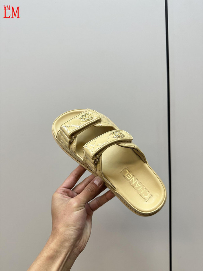 CN Slide Sandal