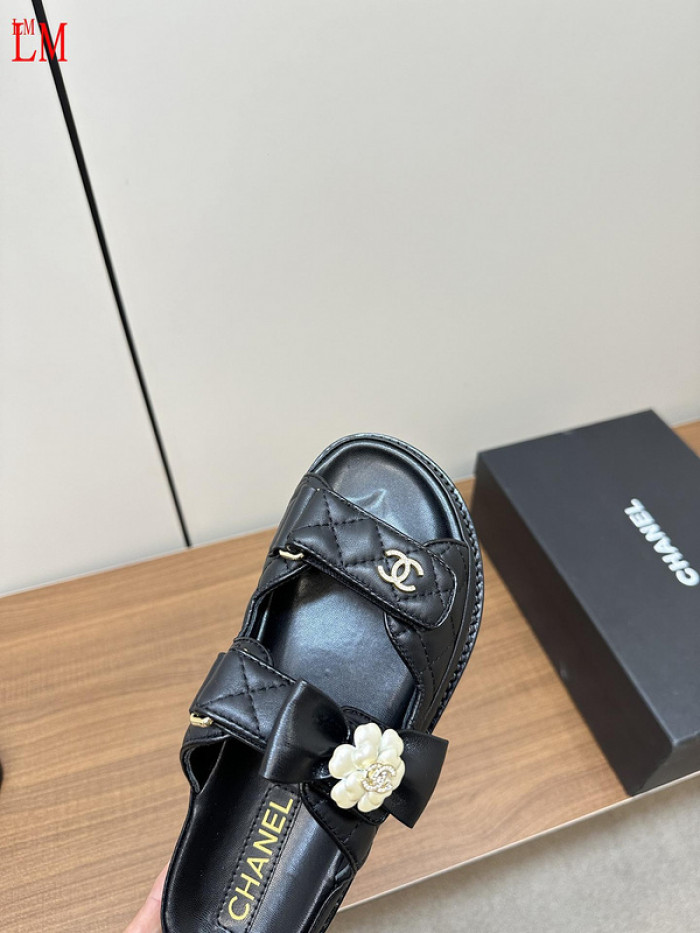 CN Slide Sandal