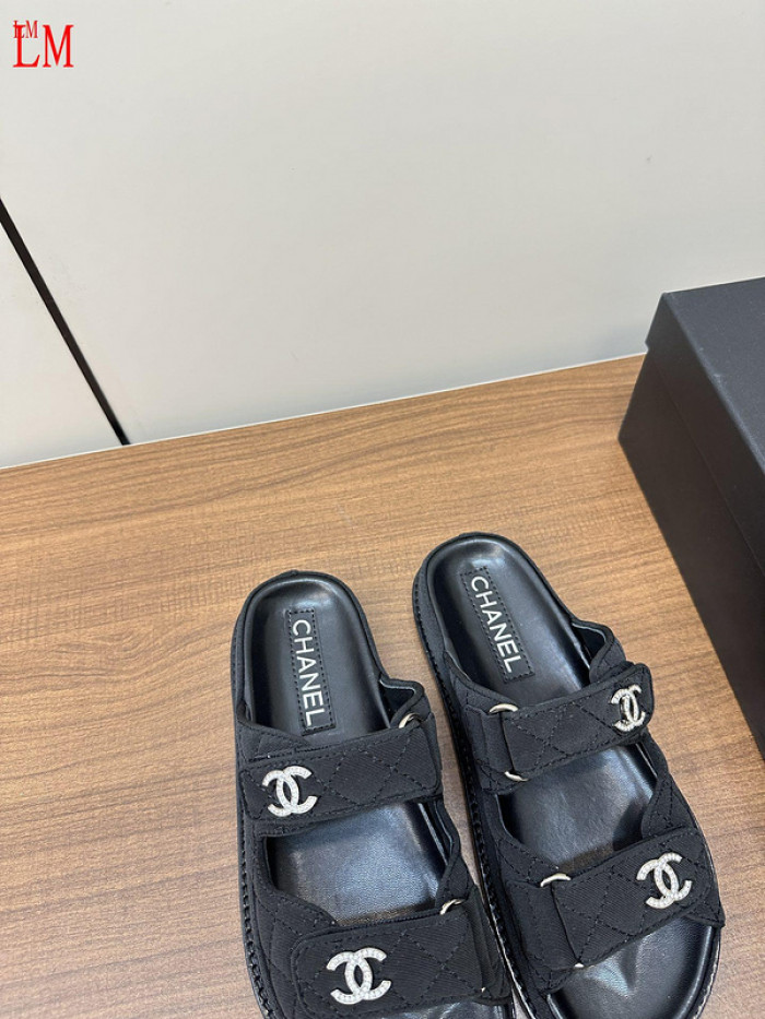 CN Slide Sandal