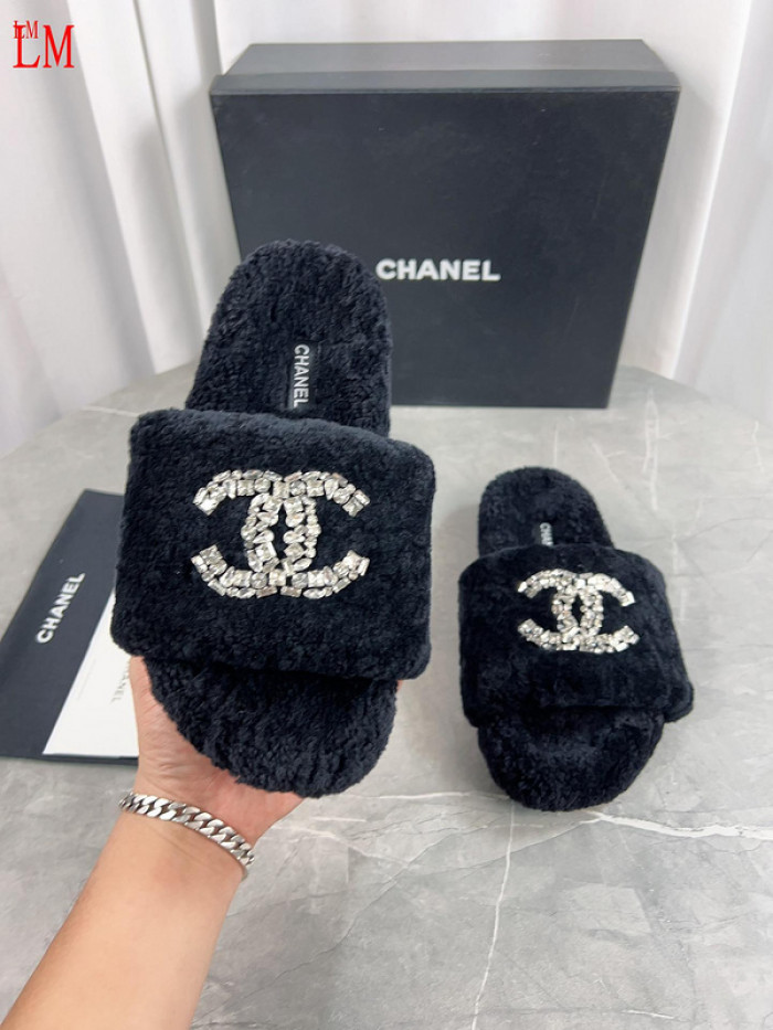 CN Slide Sandal