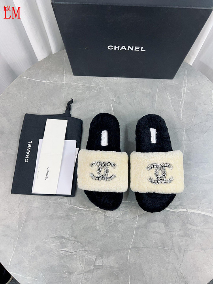 CN Slide Sandal
