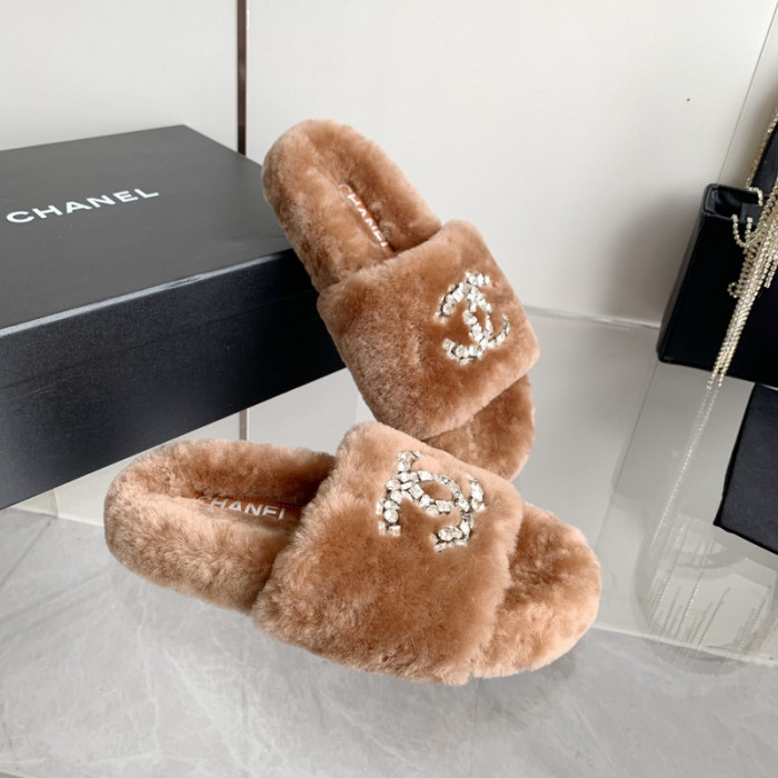 CN Slide Sandal