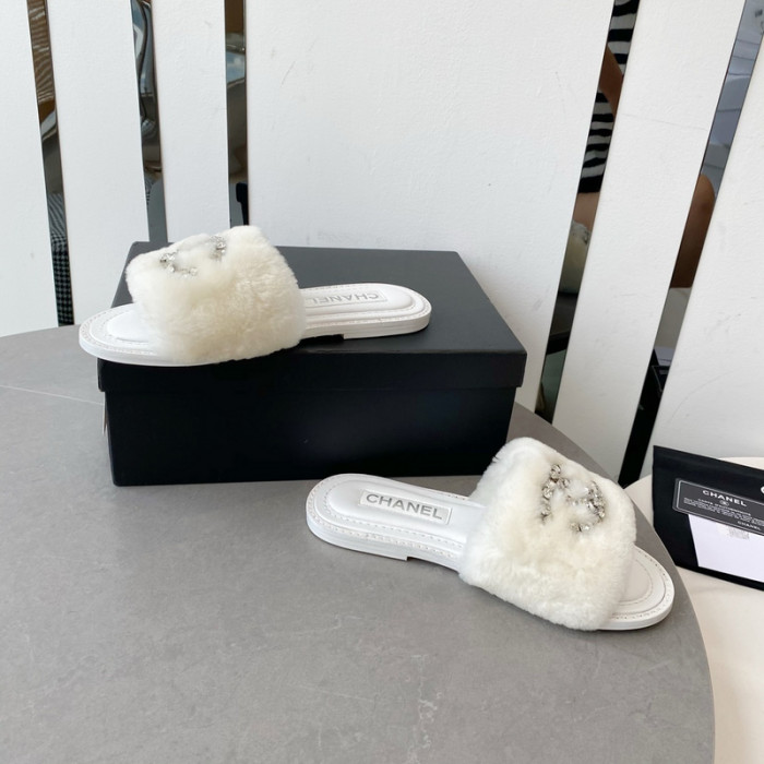 CN Slide Sandal