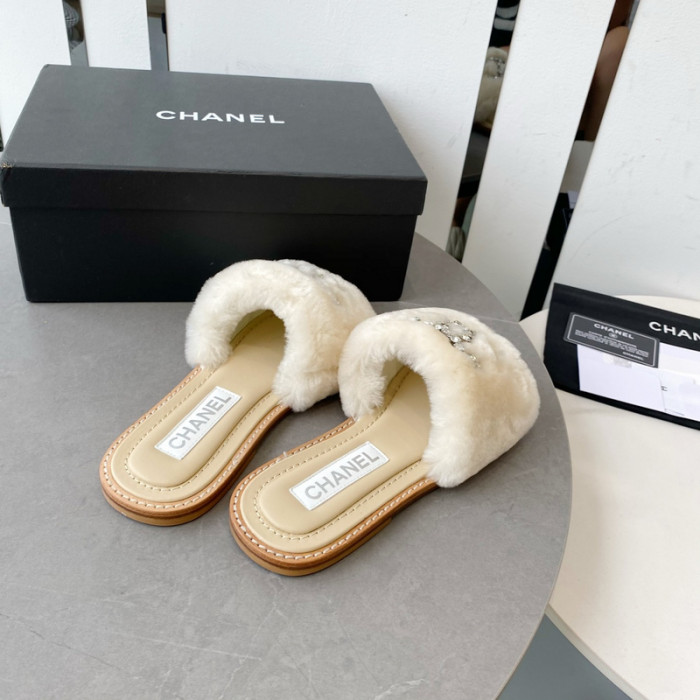 CN Slide Sandal