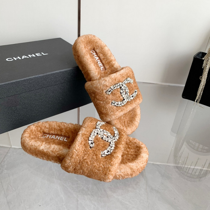 CN Slide Sandal